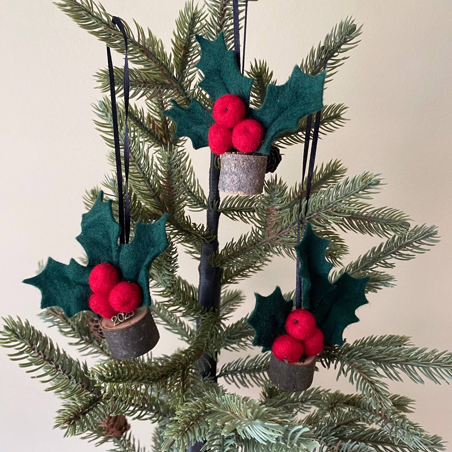 Holiday Holly or Mistletoe Felt Berry & Leaf Ornament: Holly (red berries)