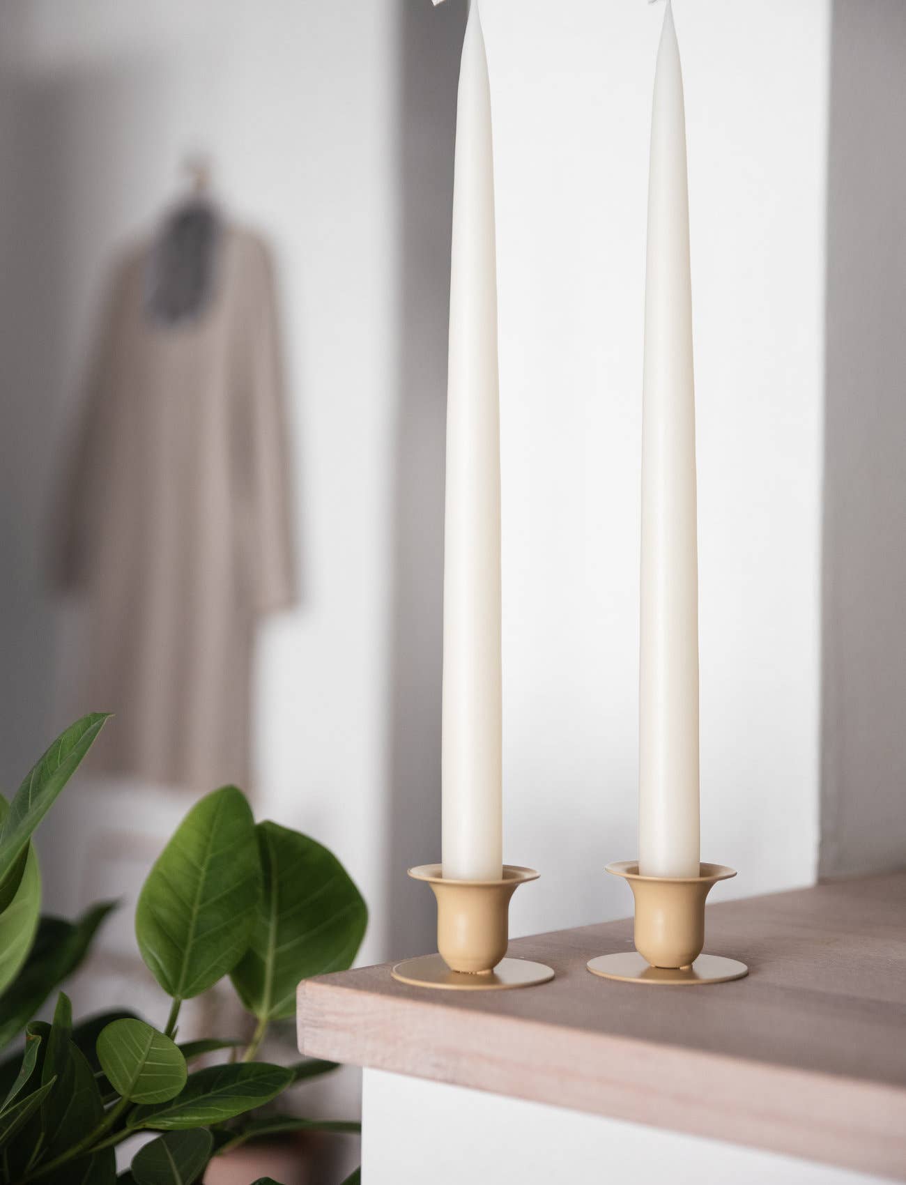 Off White Danish Taper Candle | 12 Pack: 12" Taper