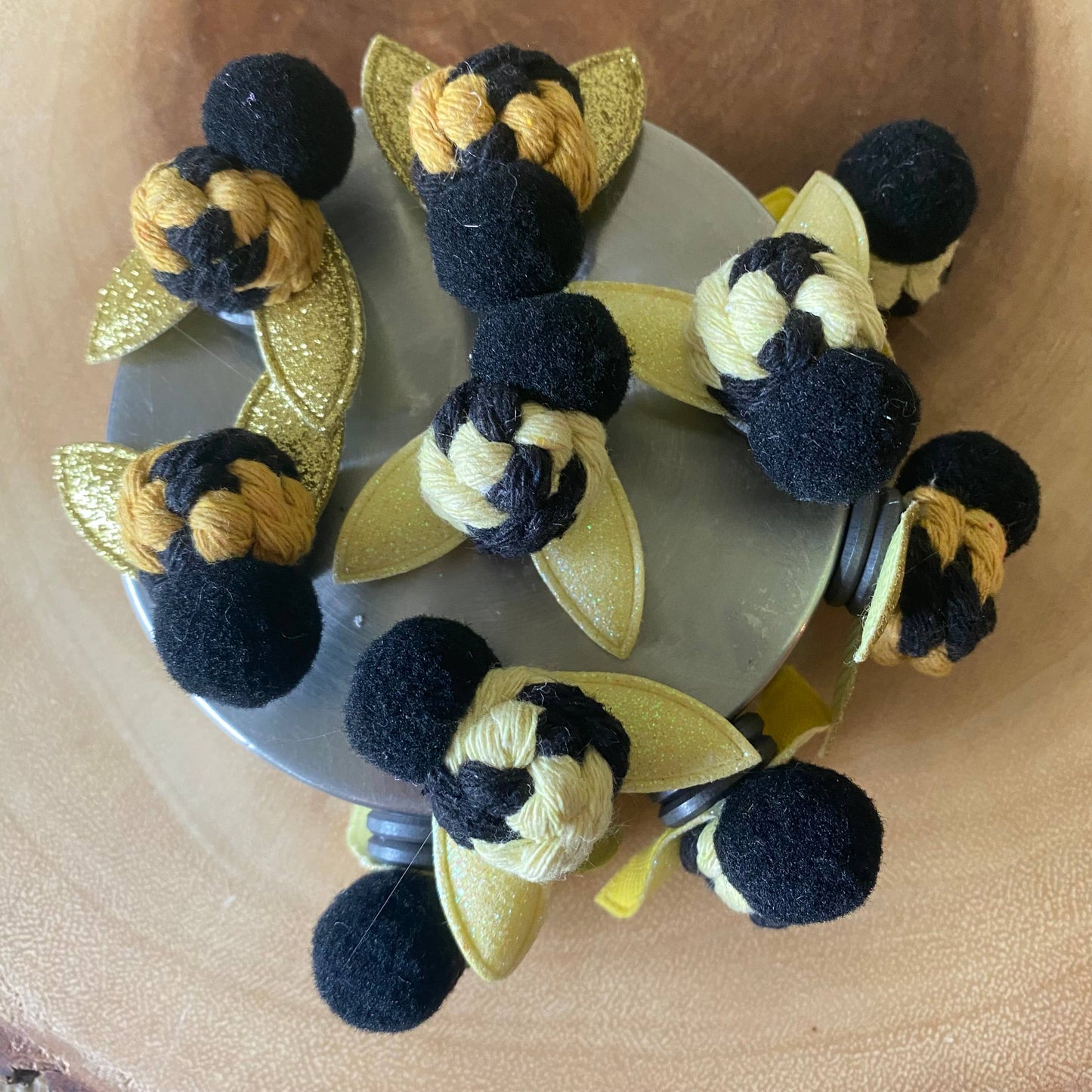 Plant Charm/Magnet (Macrame Bee): White Wing Small