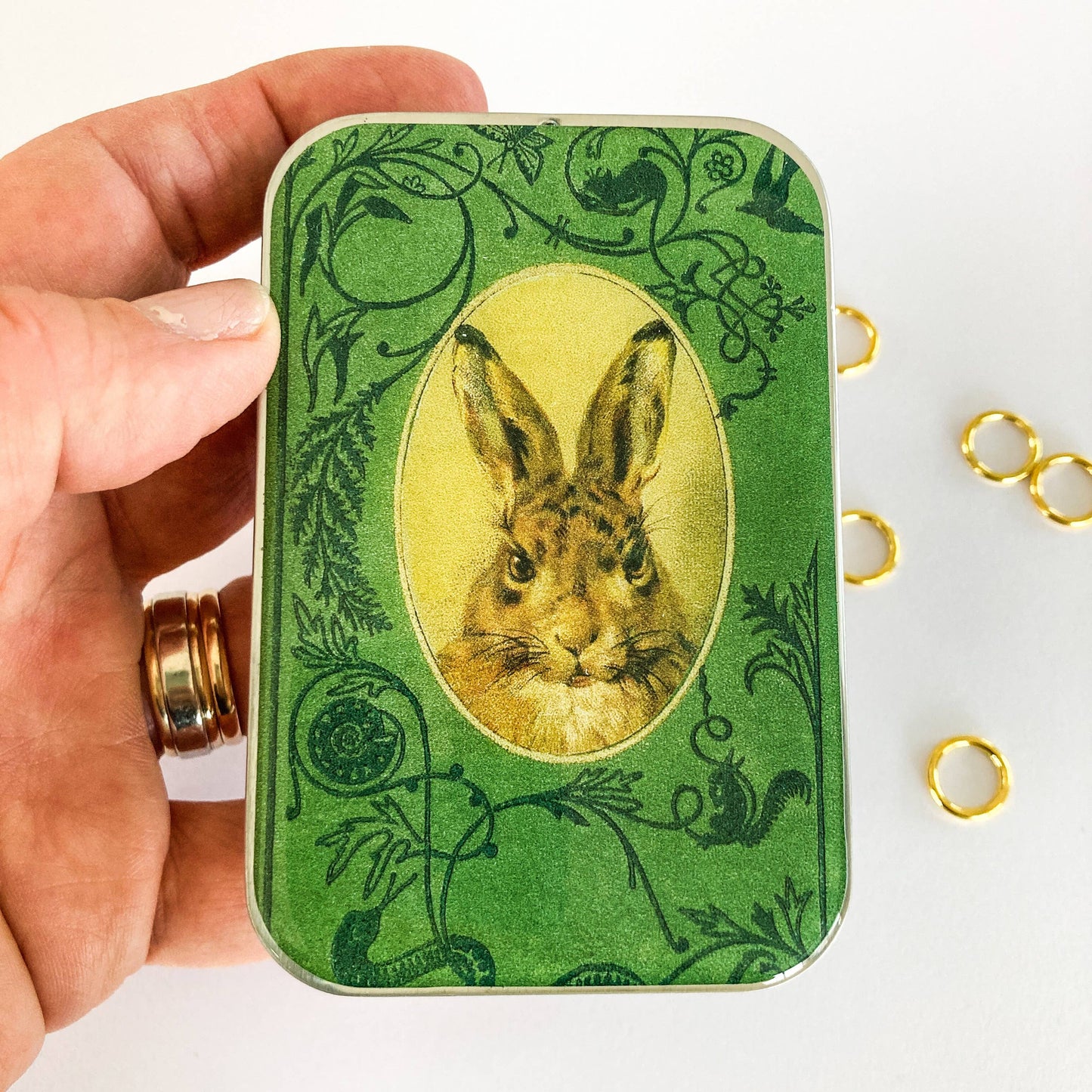 Large Bunny notions tin, stitch marker tin