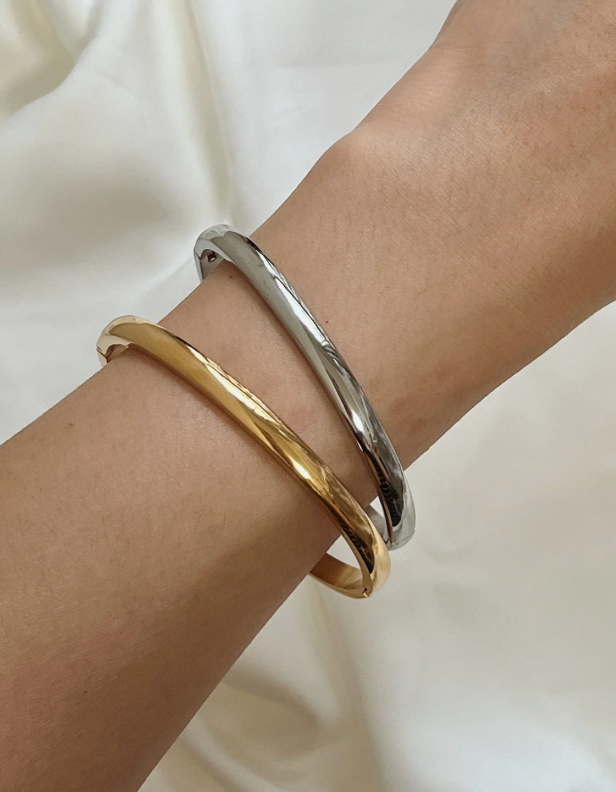 Sofia-Hinge Bangle 14K Gold Stainless Steel Waterproof: Yellow Gold