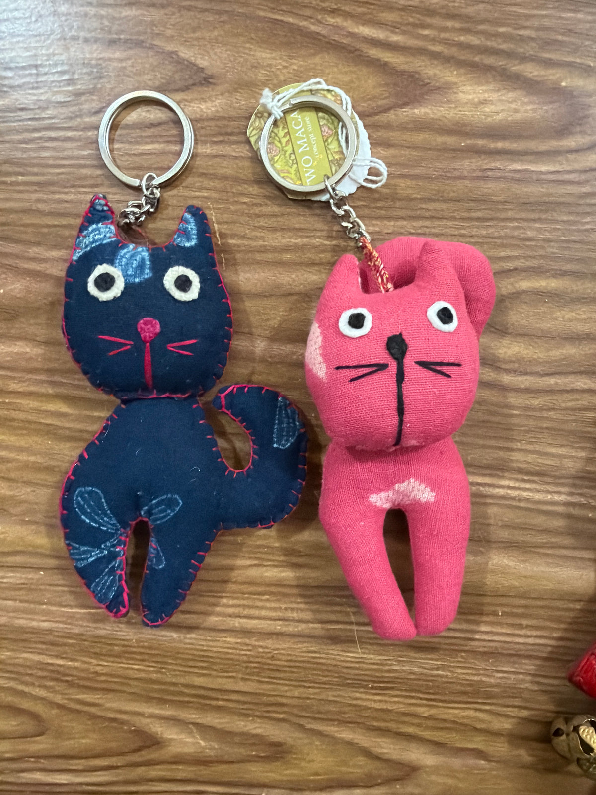 CAT KEYCHAIN