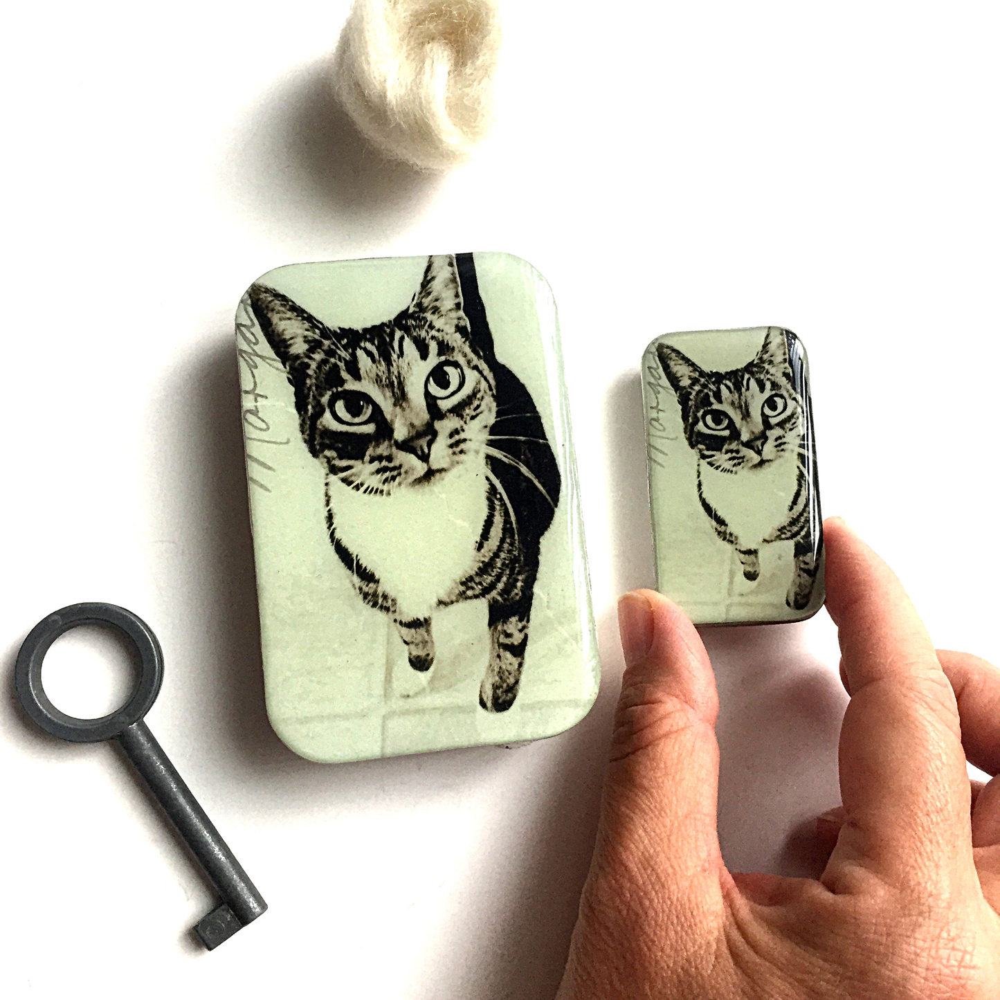 Cat Tin, Knitting Notions Tin: Small