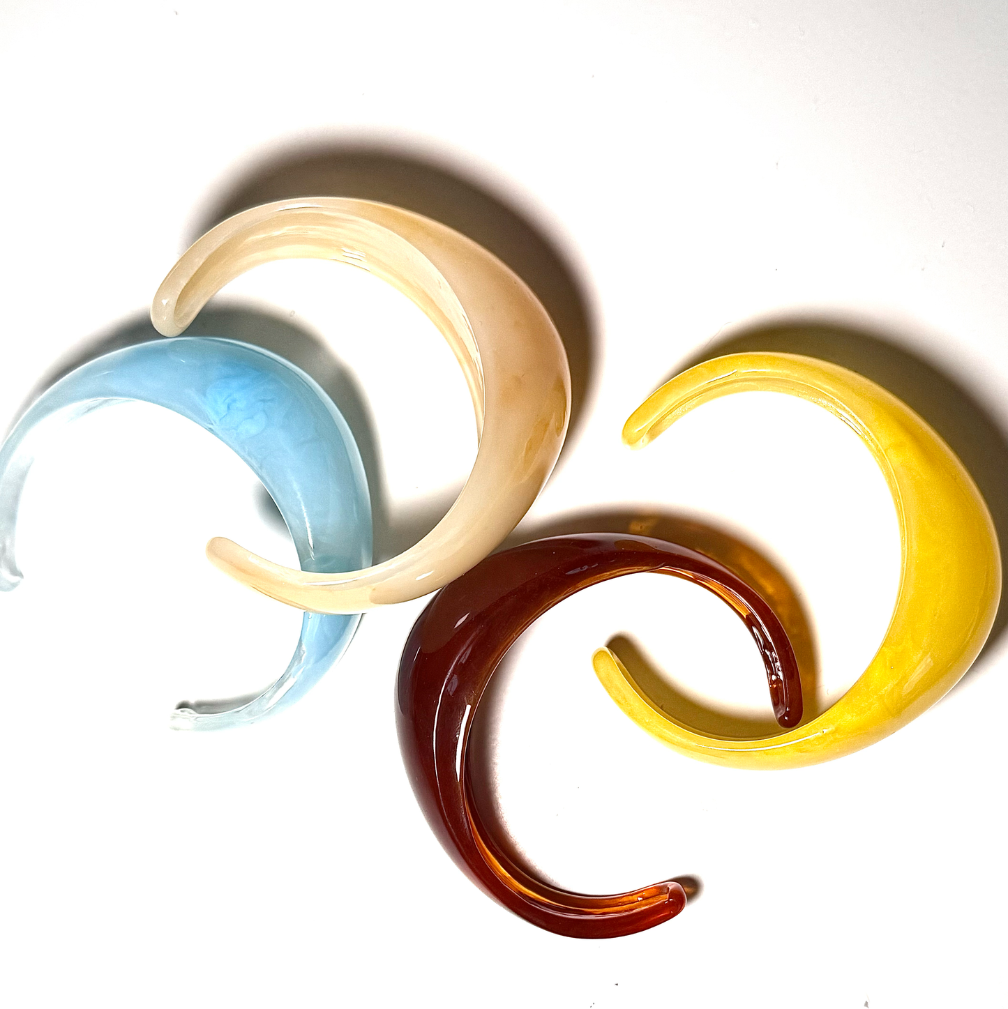 Loose Lucite Cuff Bangle- Italian Resin Bracelet: Tortoise / Medium
