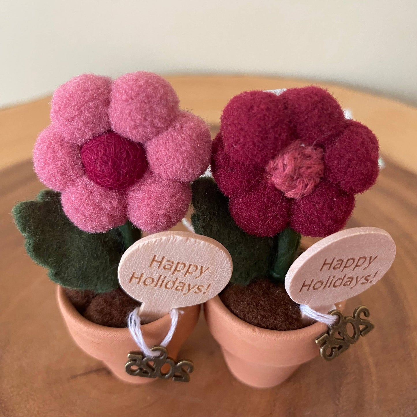 Holiday Mini Pom, Macrame/Felt Flower Tree Ornament: Burgundy w/ Knotted Middle