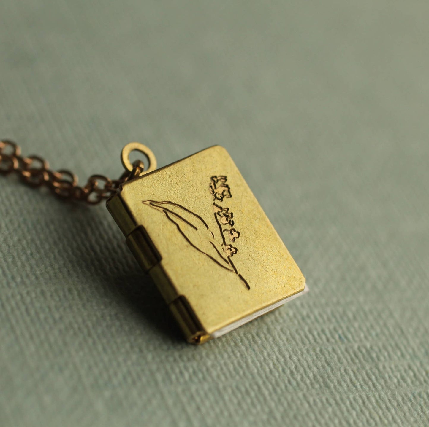 Engraved Wildflower Book Locket: Blank Paper Message / 20 / Standard Motif - Lily of the Valley