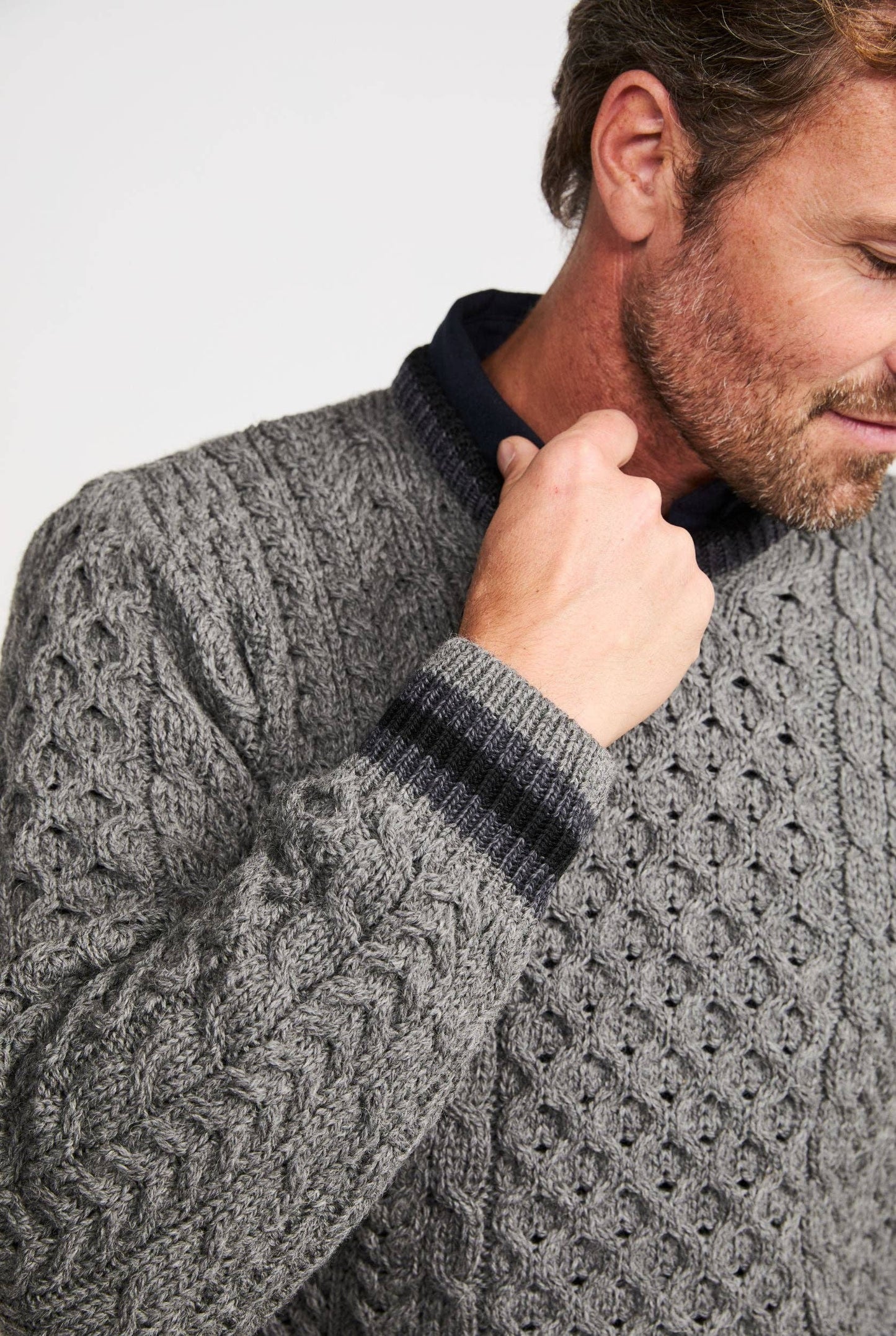 Inishbeg Mens Stripe Crewneck Aran Sweater - Grey