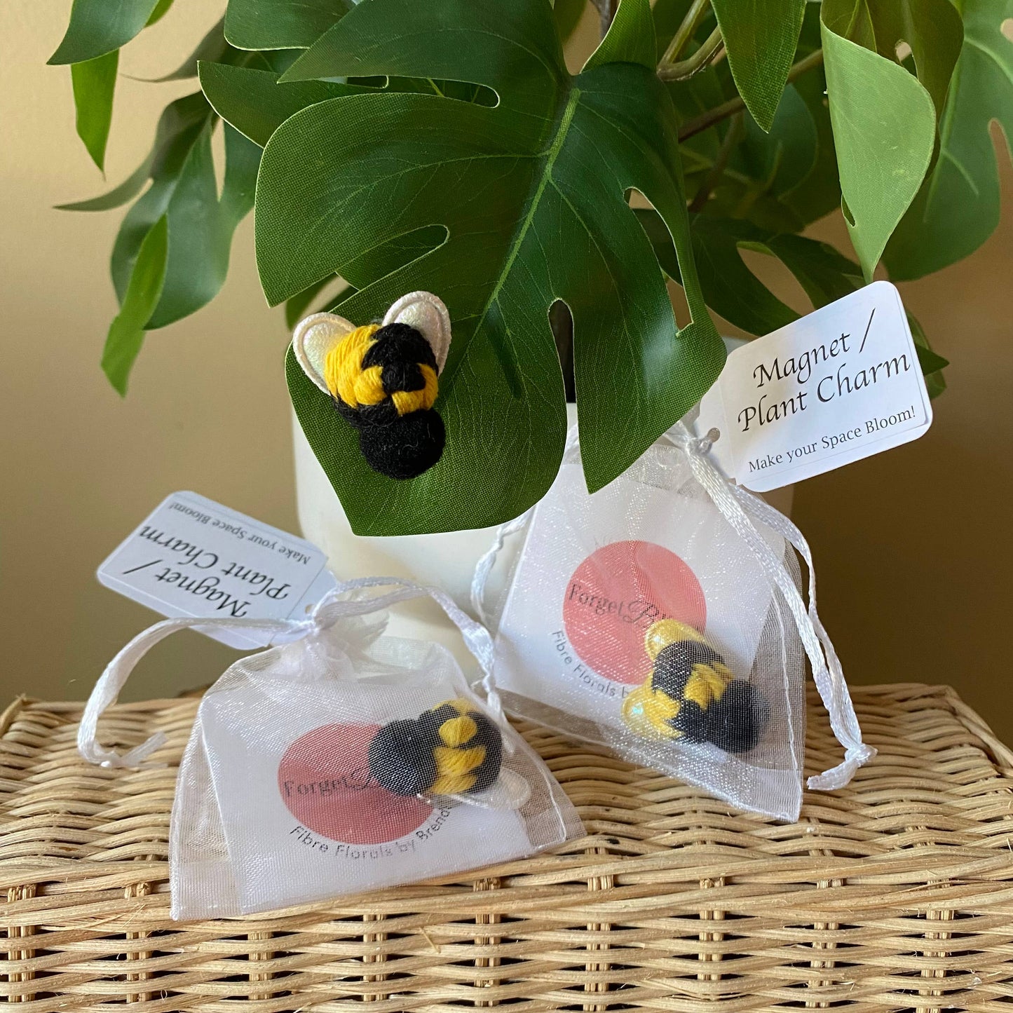 Plant Charm/Magnet (Macrame Bee): White Wing Small