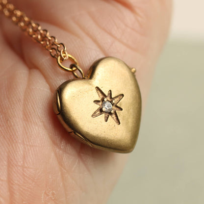 Vintage Heart Locket with Star : 20"