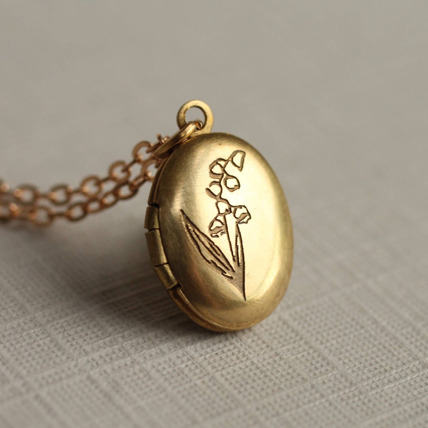 Tiny Oval Engraved Botanical Brass Locket: 20" / Standard Engraving - Thistle
