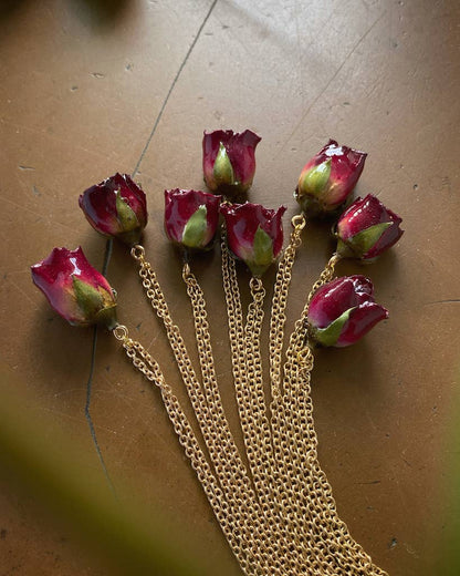 Rose Necklace: Red / Gold