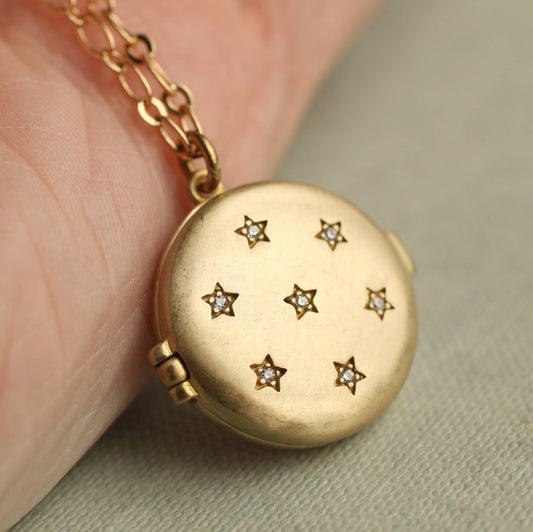 Vintage Star Locket Necklace : 20"