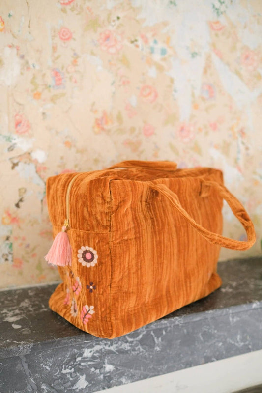 Amy 36-Hour Travel Bag