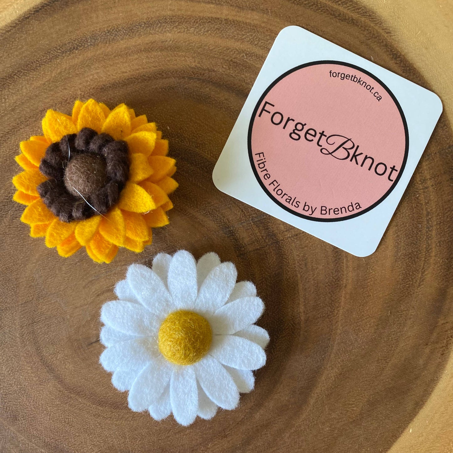 Felt Flower Magnet: Sangria Pansy