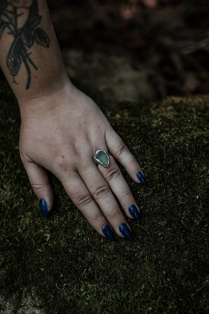 Aquamarine Pebble Ring – Calm & Clarity: 8