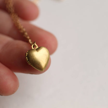 Tiny Heart Locket Necklace - Forget-Me-Not