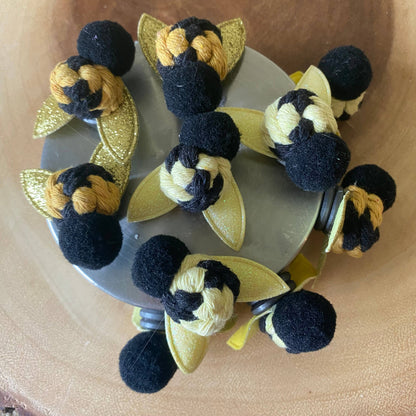 Plant Charm/Magnet (Macrame Bee): White Wing Small