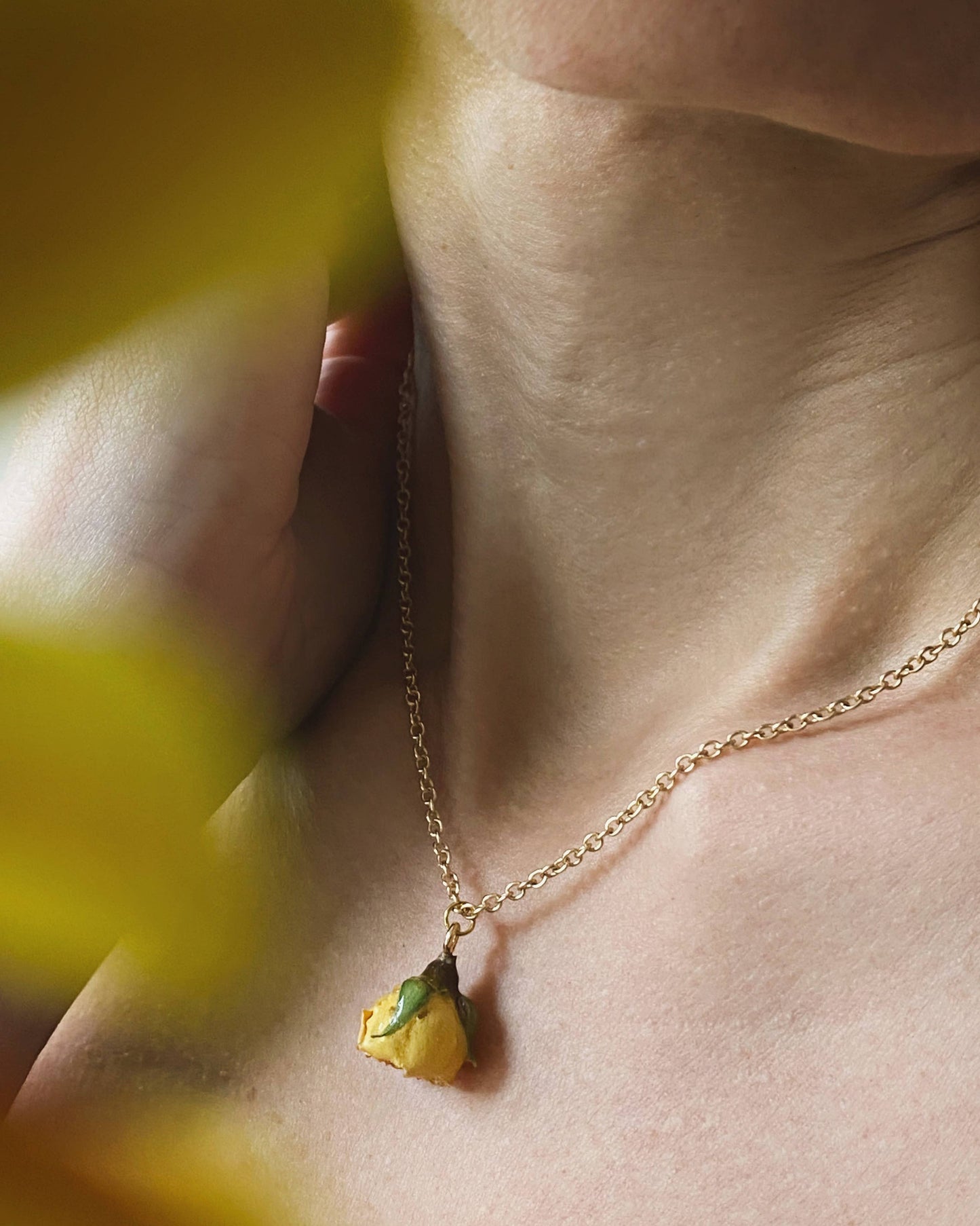 Rose Necklace: Pink / Gold