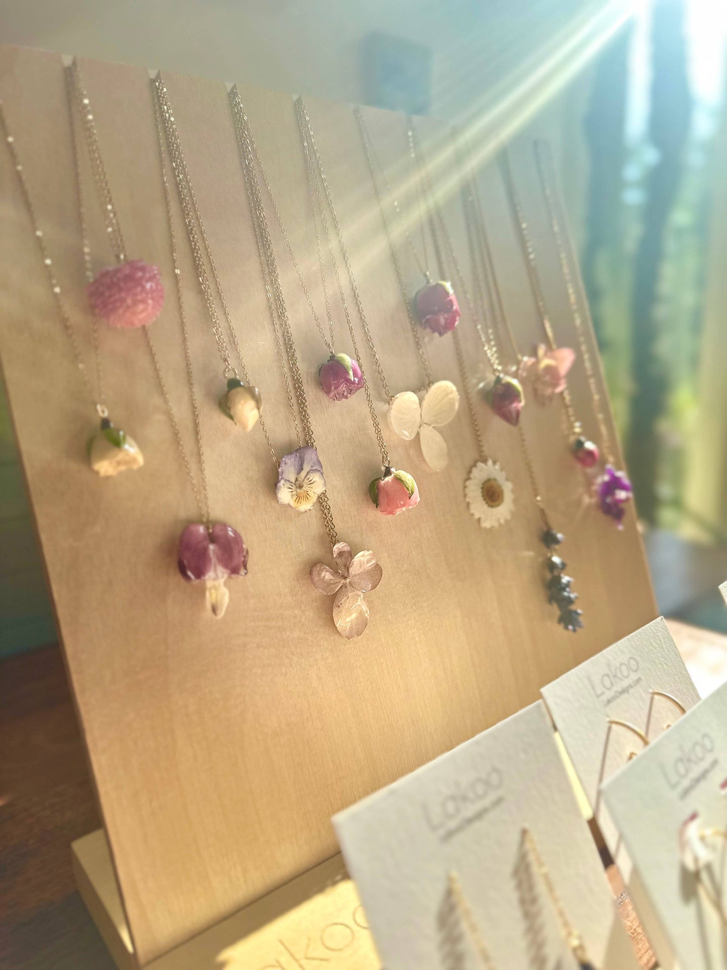 Rose Necklace: Pink / Gold