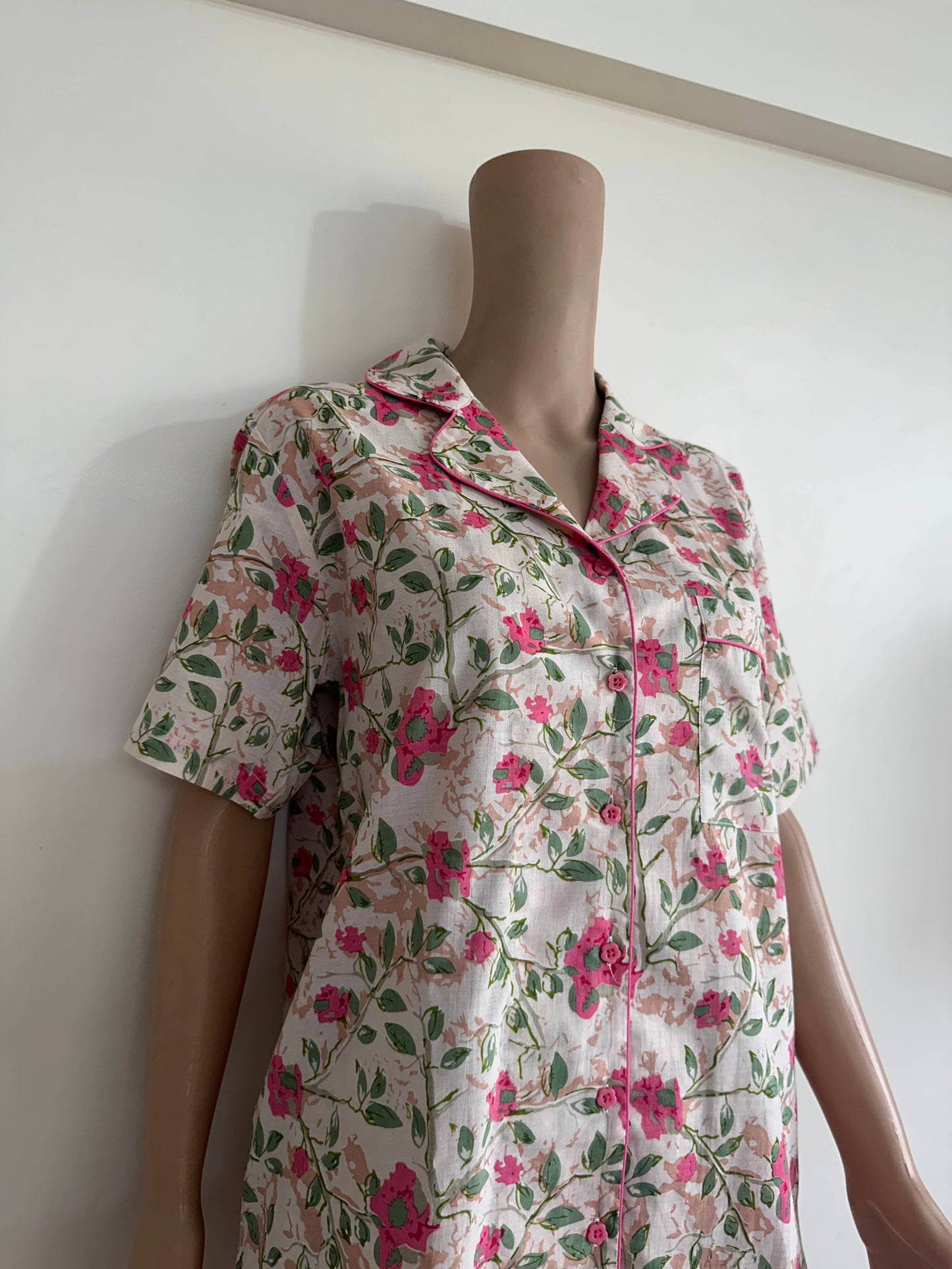 Womens PJ Set - Short Sleeve Shirt + Shorts Beige Pink Flora: S