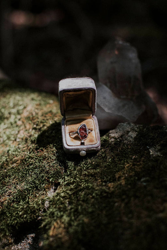 Garnet Pebble Ring: 4