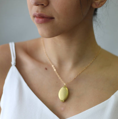 Family Tree Folding Locket Necklace: 22"