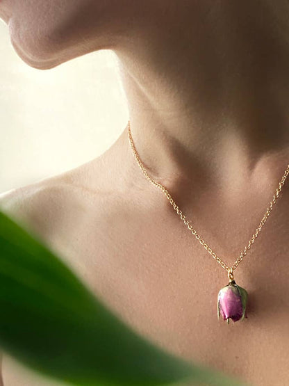 Rose Necklace: Pink / Gold