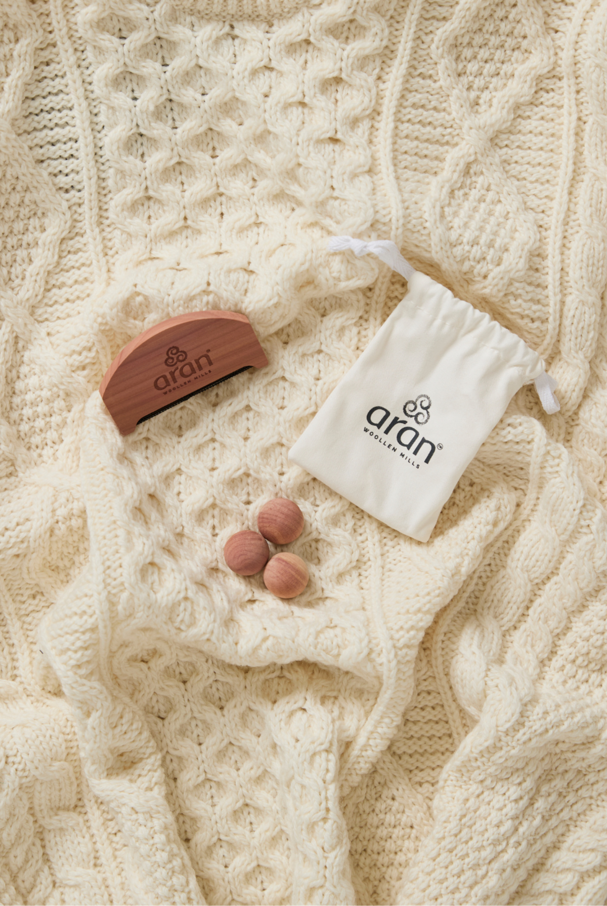 The Aran Care Set: ONE SIZE