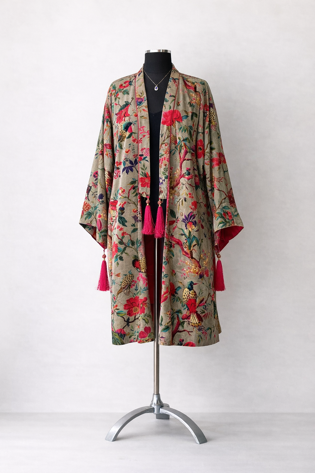 VELVET KIMONO WITH TASSLES