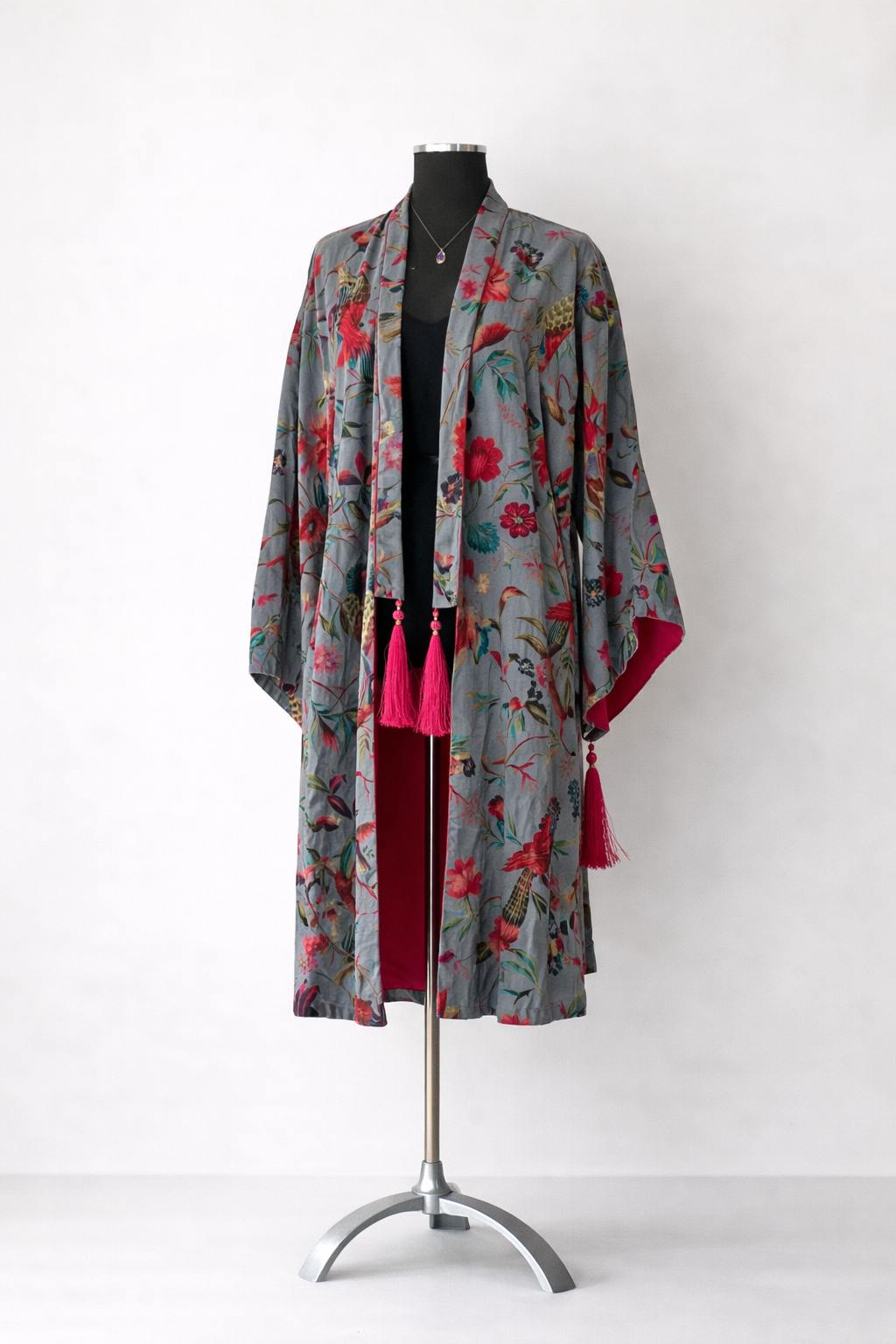 VELVET KIMONO WITH TASSLES