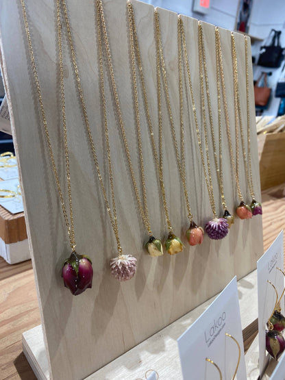 Rose Necklace: Red / Gold