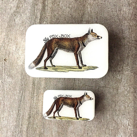 Large Sly Fox Tin