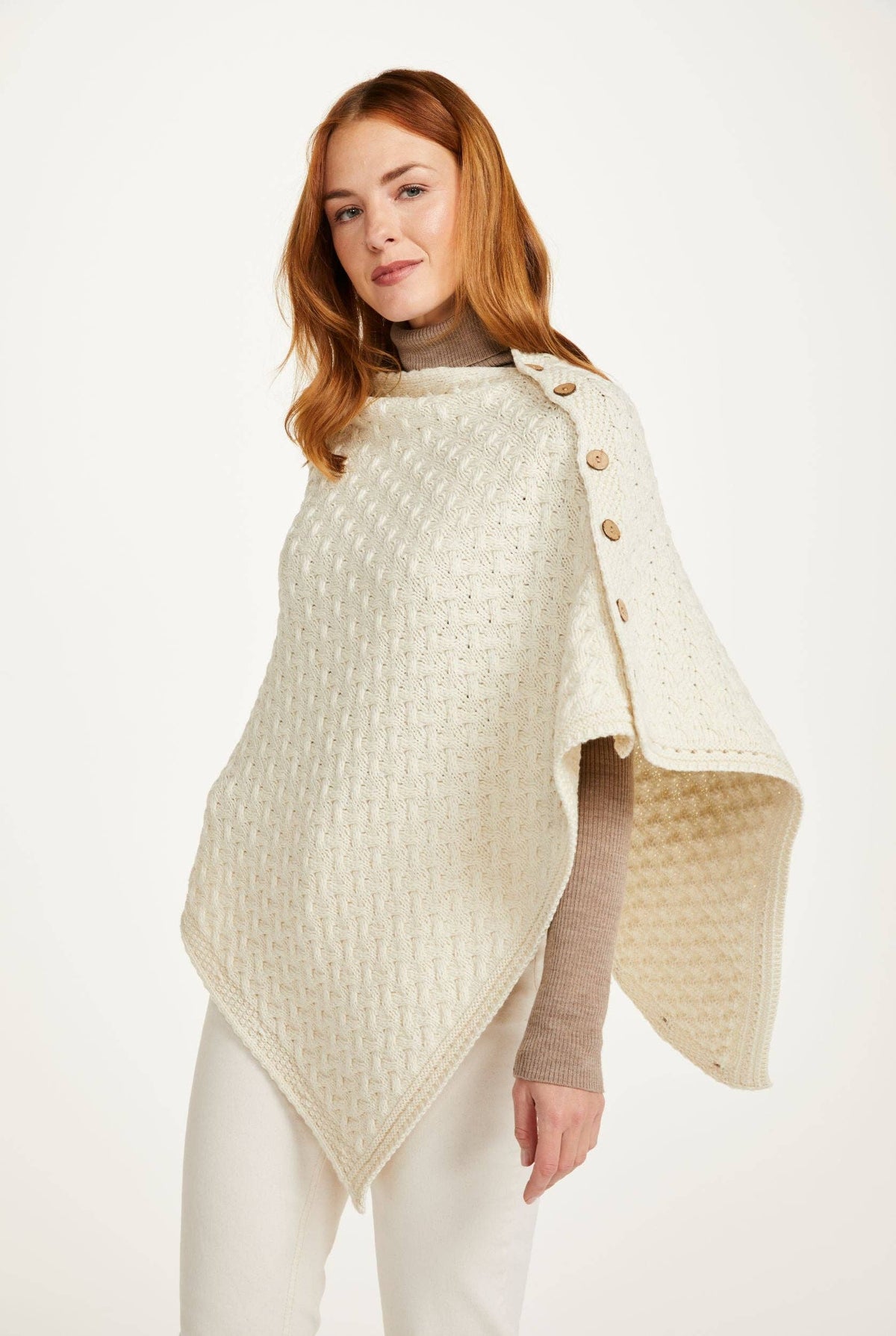 Glenbeigh Aran Cape - Cream: One Size