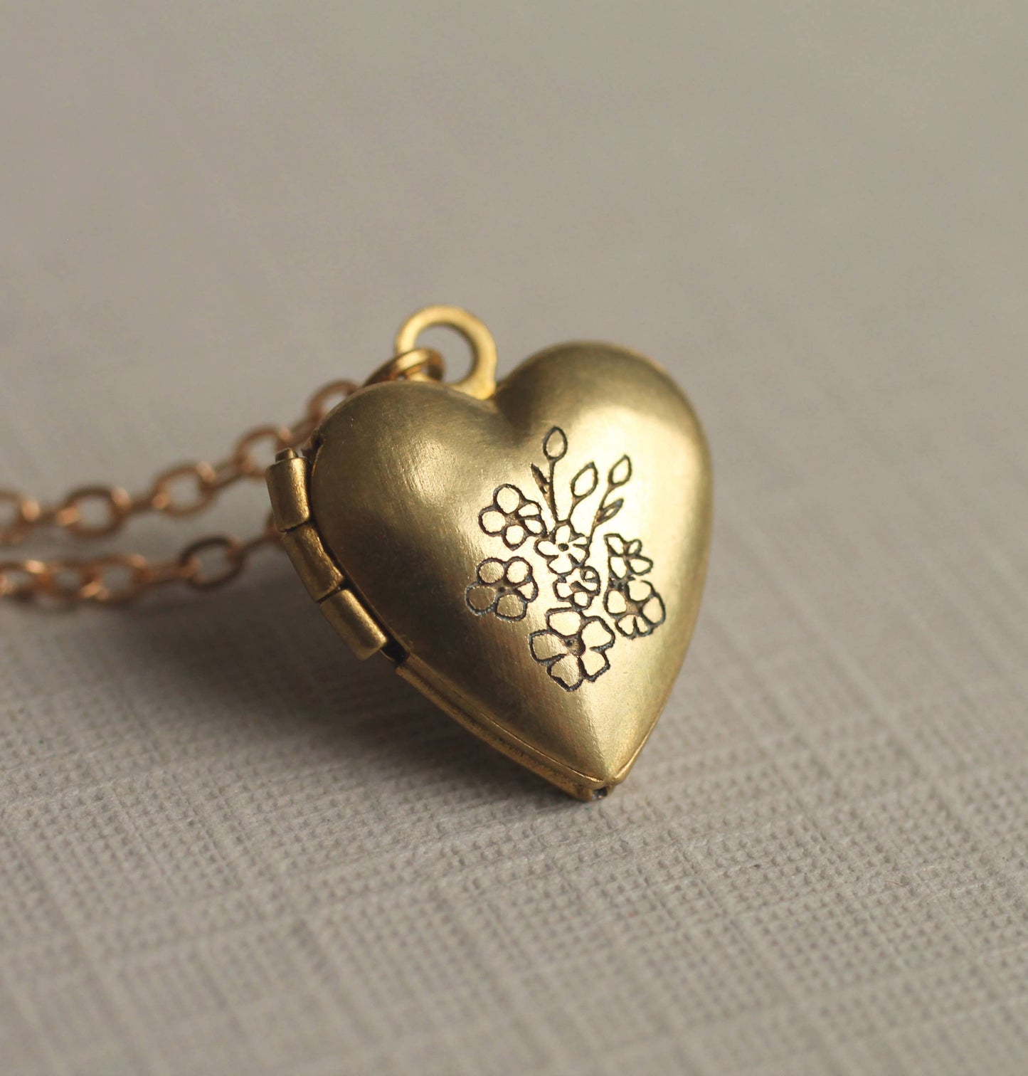 Tiny Heart Locket Necklace - Forget-Me-Not