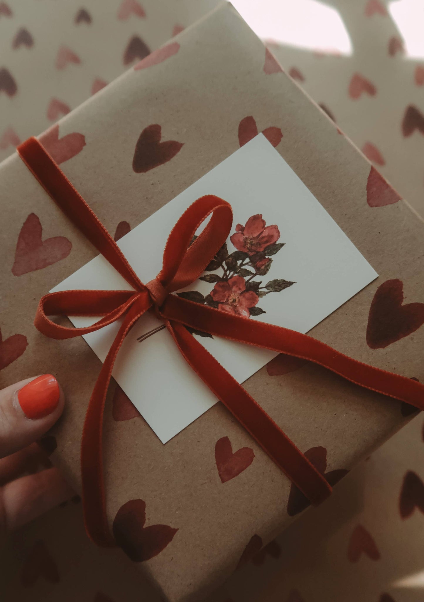 RED HEARTS Kraft Wrapping Paper