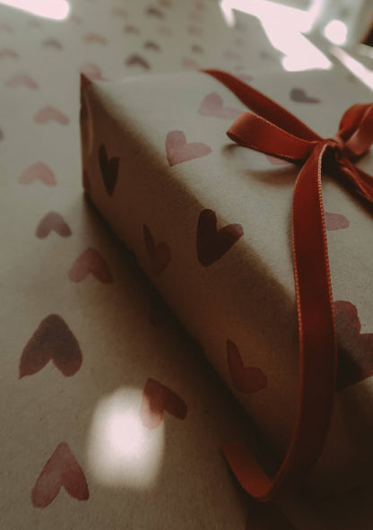 RED HEARTS Kraft Wrapping Paper