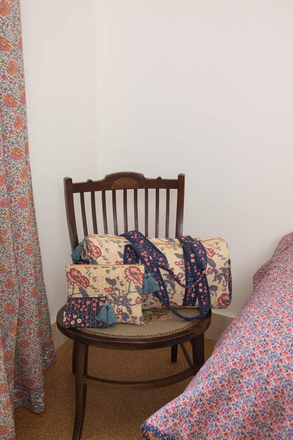 Vaeva 24-Hour Travel Bag