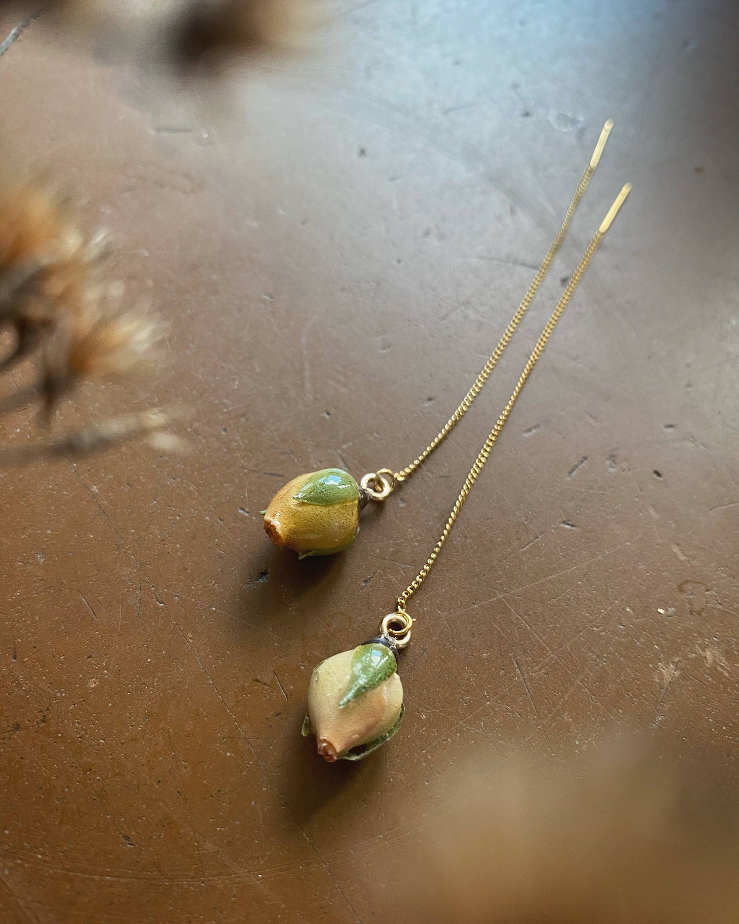 Bud Rose Threader Earrings: Red / Gold