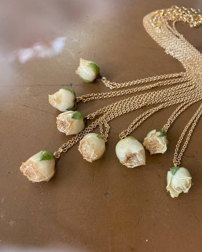Rose Necklace: Red / Gold